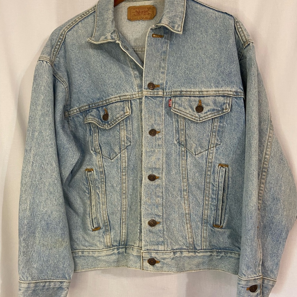 Vintage Levis Trucker Denim Jacket Light Wash 1980s USA Mens Small 70507-0234